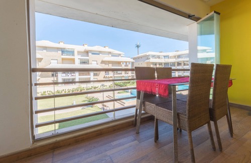 Plage des Nations Apartment | Appartement d'artiste avec vue sur l'Océan
