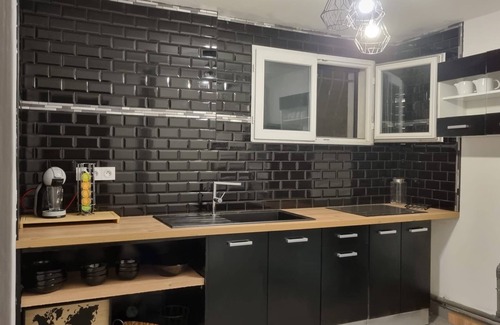 Orange Apartment | Appartement Dans un Pavillon