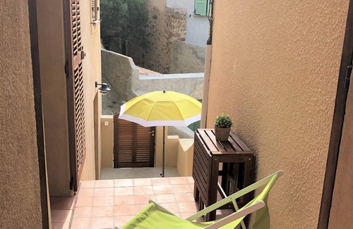 Belgodere House | Appartement de Charme, vue sur la mer