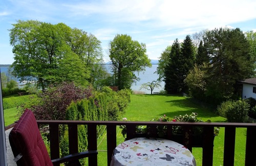 Gollenshausen a.Chiemsee Apartment | Appartement 2 - 21qm - See- u. Bergblick - Balkon mit Morgensonne