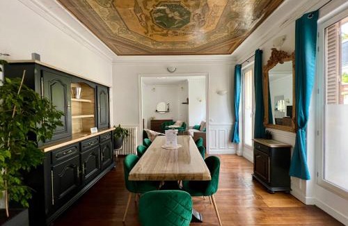 Fontainebleau Apartment | Appartement de luxe avec fresque, hyper centre et parking sûre