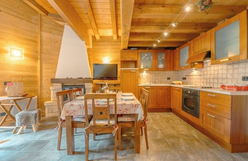 Les Bossons Apartment | Appartement Des Granges, Chamonix, France