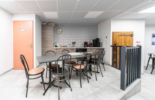 Gannat Apartment | Appartement design centre-ville parking gratuit