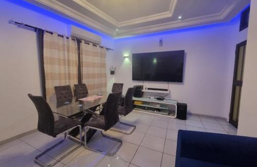 Lome Apartment | Appartement deux chambres-salon