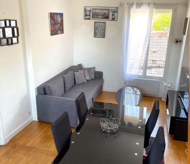 Chaville Apartment | Appartement en duplex entre Paris et Versailles