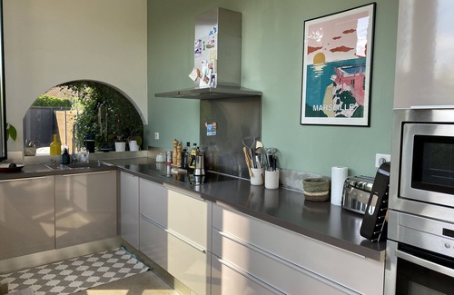 Sainte-Anne Condo | Appartement en Duplex Comme une Maison