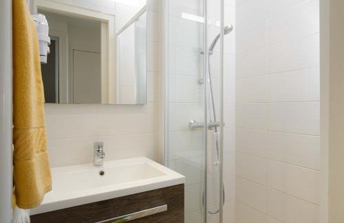 Saint-Regnobert-de-la-Cote-de-Nacre Apartment | Appartement Face à la Mer 1 chambre 2 personnes Saint Aubin sur Mer