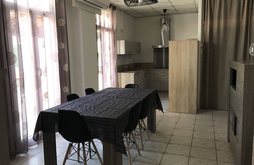 Bas-Vernet Apartment | Appartement Familial Avec Grande Terrasse