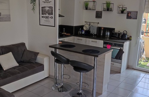 Larose Apartment | Appartement Fonctionnel, Lumineux Dans Résidence Neuve, Proche Toutes Commodités