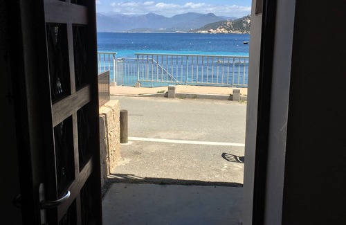 Belvedere-Campomoro House | Appartement Dans Maisonnette au Bord de Leau