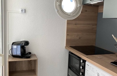 Les Arenes Apartment | Appartement T2 Lumineux et Moderne Avec Parking - 4voil245 -