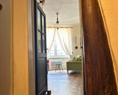 La Charite-sur-Loire Apartment | Appartement au coeur de la ville
