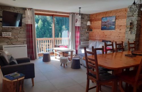 Val Cenis Apartment | Appartement chaleureux avec wifi de 10 personnes à Val-Cenis