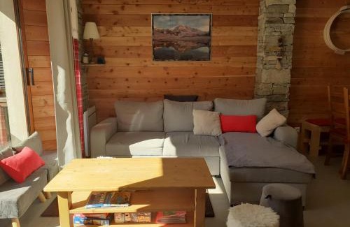 Val Cenis Apartment | Appartement chaleureux avec wifi de 10 personnes à Val-Cenis