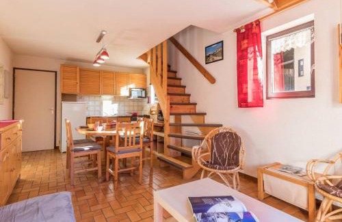 Monetier-les-Bains Apartment | Appartement Duplex 3 Pièces Cabine, 6 Couchages, Monêtier-les-Bains, Proche Commerces et Pistes - FR-1-330F-154