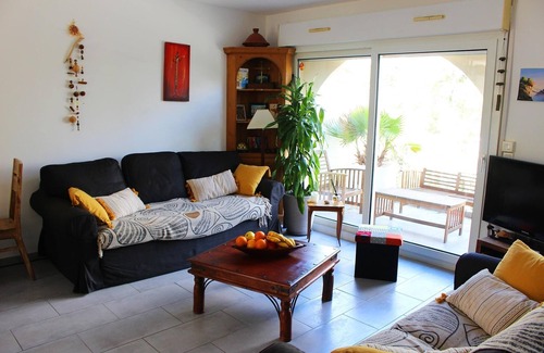 Saint-Gely-du-Fesc Apartment | Appartement T3 Climatisé Avec Piscine Proche de Montpellier