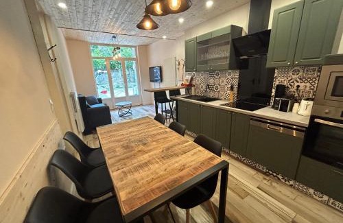 Savignac-les-Ormeaux Apartment | Appartement charmant à Savignac-les-Ormeaux, 56 m², balcon