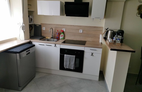 Varennes-sur-Seine Apartment | Appartement de Plein Pied Avec Terrasse à 20mn du Château de Fontainebleau