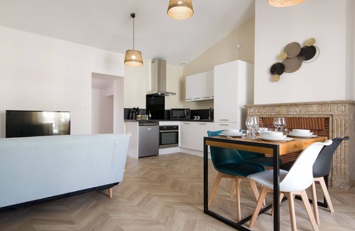 Rochefort Apartment | Appartement Haut Standing Hypercentre Rochefort, Arrivée Autonome !