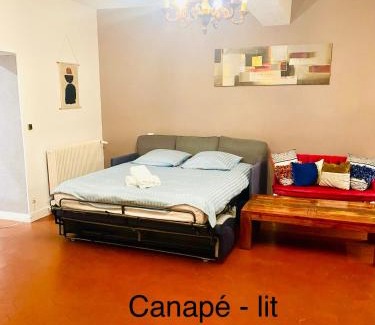 Saint-Clement Apartment | Appartement Indépendant avec jardin, entrée autonome par boîte à clé , Self-Check-In