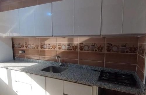 Imzouren Apartment | appartement joliment meublé pour 6 personnes à Imzouren