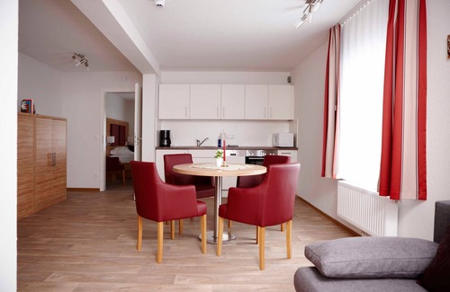 Lembruch Apartment | Appartement Käptens Koje - Ferienwohnungen/appartements