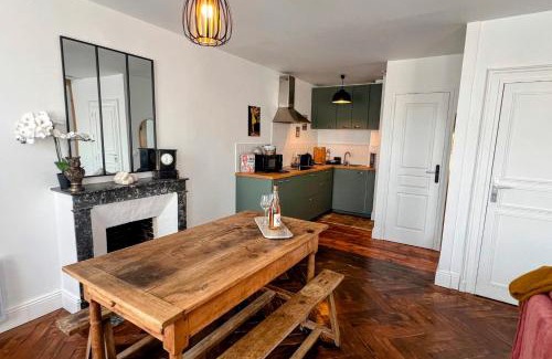 Mortagne-au-Perche Apartment | Appartement L’Éclat du Colza