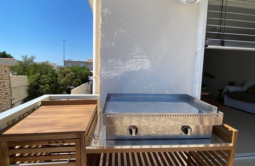 Palavas-les-Flots Apartment | Appartement Luxe, 1ère Ligne sur la Plage, T3, Climatisé, Terrasse,plancha,wifi
