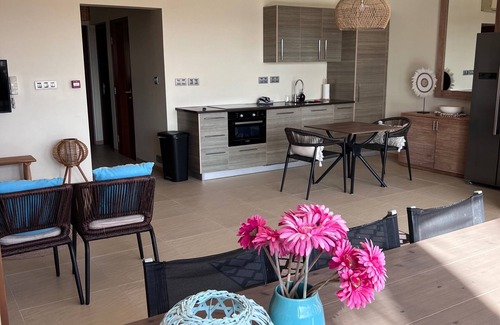 Jan Thiel Apartment | Appartement La Maya met Zwembad Strand Jan Thiel