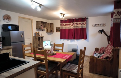 La Bathie Apartment | Appartement la Sapinette