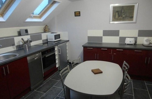 Lassay-les-Chateaux Apartment | Appartement Lassay-les-Châteaux, 2 pièces, 2 personnes - FR-1-600-29
