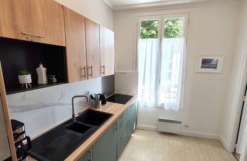 Quartier Pasteur Apartment | Appartement Le Baron Cœur de Rouen Avec Petit Déjeuner Inclus - Normandie