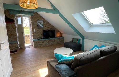 Corseul House | Appartement Le camélia blanc