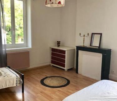 Perrigny-sur-Loire Apartment | Appartement Les Bons Vivants au coeur de Perrigny