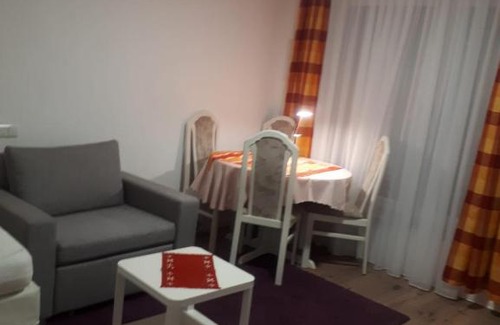 Bietigheim-Bissingen Apartment | Appartement mit Terrasse