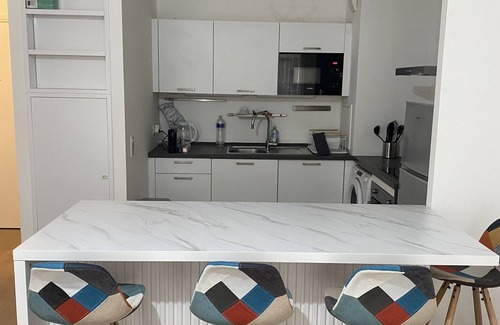 Levallois-Perret Apartment | Appartement Meublé et Cosy à Levallois Perret