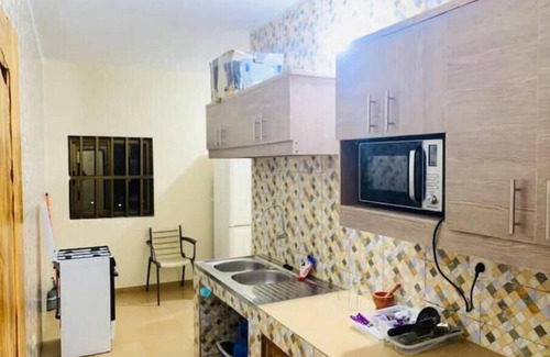 Lome Apartment | Appartement Meublé et Lumineux à 10 mn de L'aéroport LFW et du Centre Ville