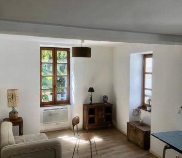 Cajarc Apartment | Appartement minimaliste et cozy