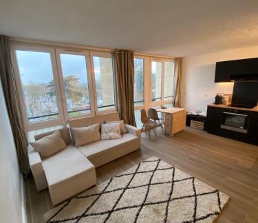 Meudon-la-Foret Apartment | Appartement Moderne 2 chambres Proche Paris