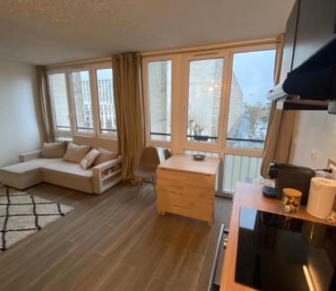 Meudon-la-Foret Apartment | Appartement Moderne 2 chambres Proche Paris