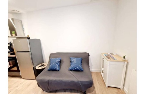 Chateauvert House | Appartement Moderne Neuf F2 Centre ville