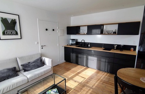 Granville Apartment | Appartement N°1 Maison Dior, Centre-ville, Plage à 500 m, Proche de la Gare