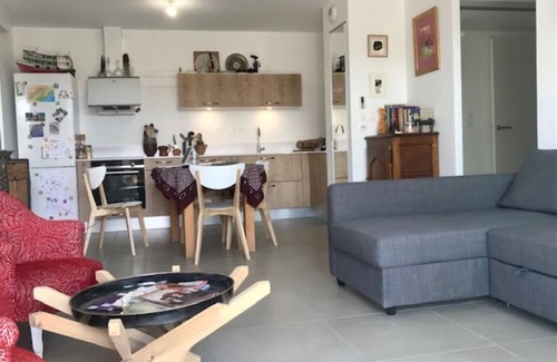 Gares Apartment | Appartement Neuf Accès Tous Commerces et Centre Ville Historique
