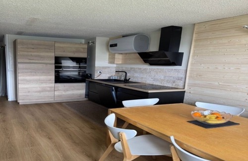 Cadeilhan-Trachere Apartment | Appartement Pla D'adet St Lary Classé 2 Étoiles au Pied des Pistes