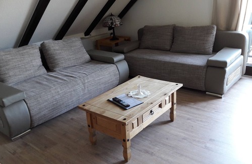 Altastenberg Apartment | Appartement Panoramablick - Mit Balkon und Pool