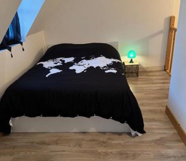 Aubusson Apartment | Appartement plein centre