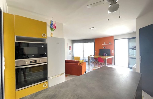 Bessan Apartment | Appartement Pop-art Proche des Plages du cap Dagde