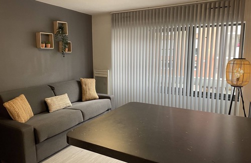 Ivry-port Apartment | Appartement Proche Paris, Place de Parking, Wifi, Netflix