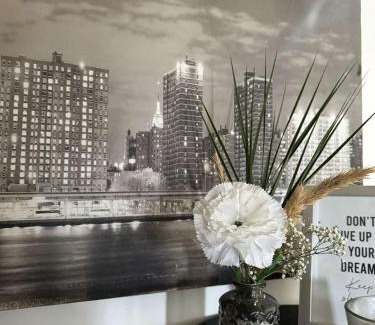 Plateau - Mont-Valerien Apartment | Appartement proche de La Défense