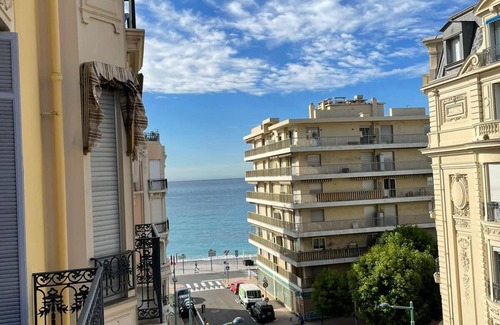 Alpes-Maritimes Apartment | Appartement Proche mer Refait à Neuf Avec Mezzanine